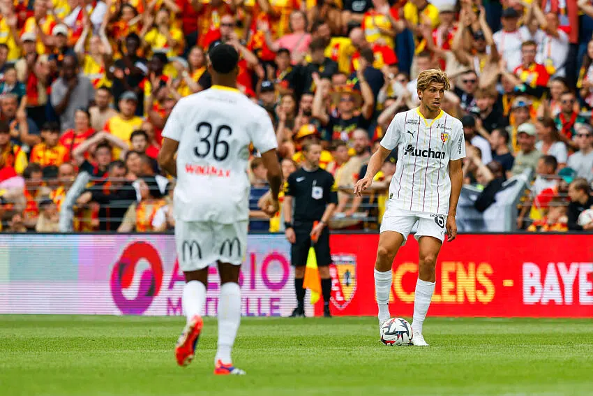 Flash Mercato : Une piste de l'ASSE s'envole !