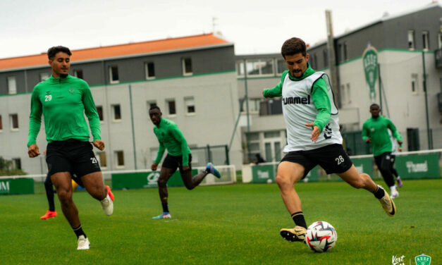Insolite : Les joueurs de l'ASSE se font&nbsp;chambrer