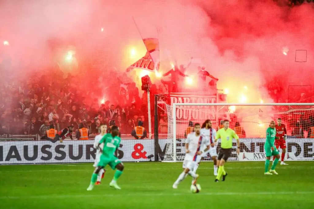 Flash ASSE : Aucun supporter des Verts pour le Derby !