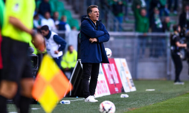 Ligue 1 : P&eacute;lissier charge ses joueurs apr&egrave;s la victoire de l'ASSE