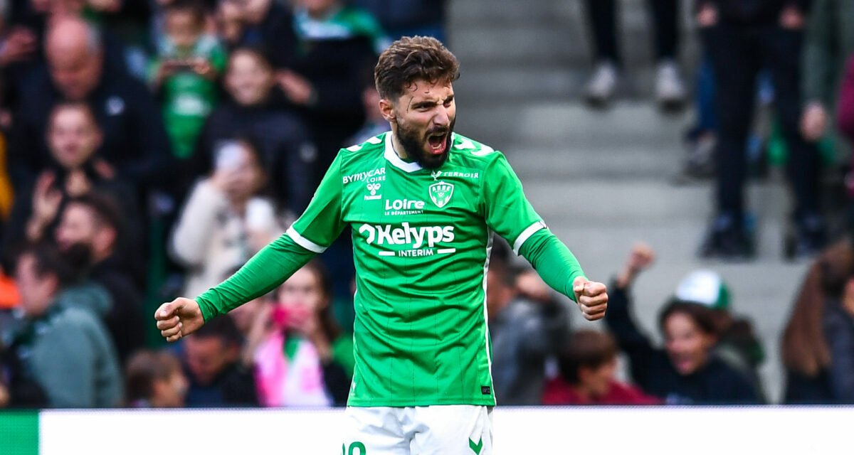 Ligue 1 : Un Vert dans l'Equipe-Type ! - ASSE