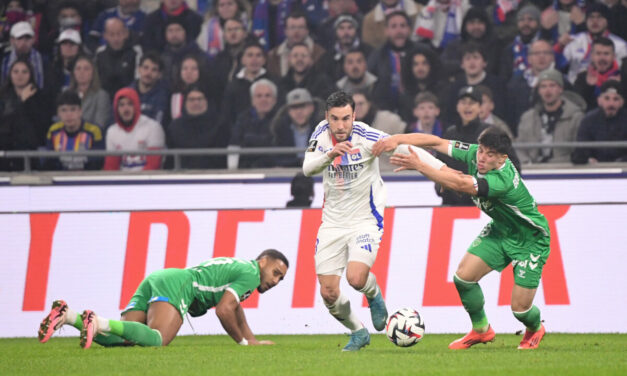 🚨 L'ASSE perd le derby contre l'OL !