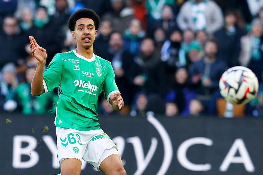 ASSE : Djylian N'Guessan, un talent précoce en Ligue 1