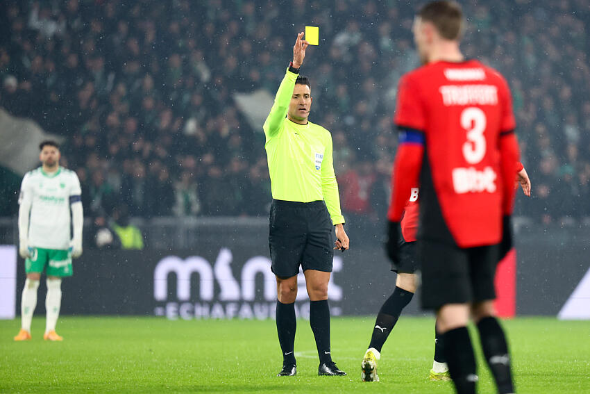 ASSE-Rennes : Tacle sur Bouchouari, la Direction de l'arbitrage réagit !