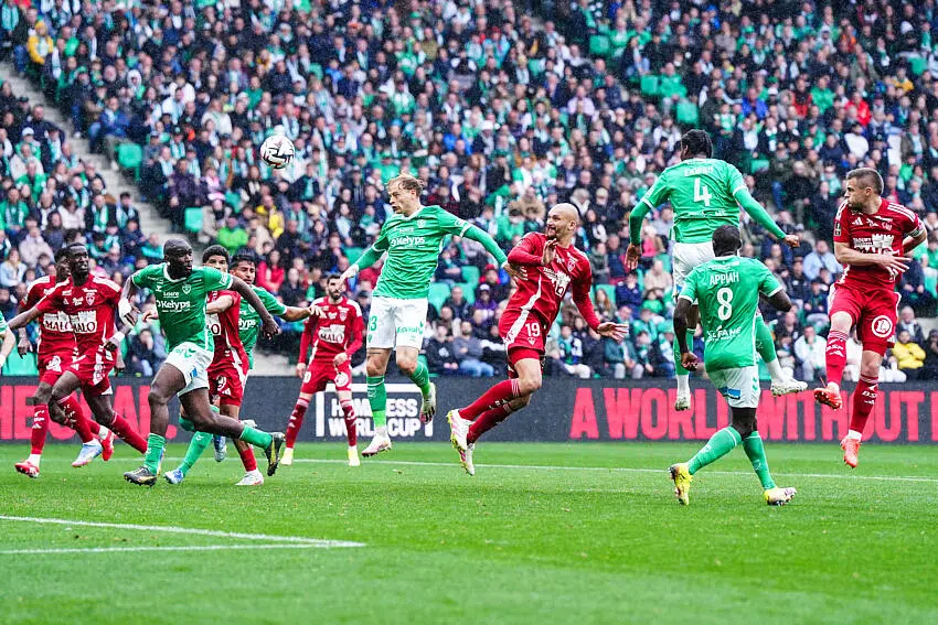 🚨 L'ASSE ne veut rien lâcher face à Brest !