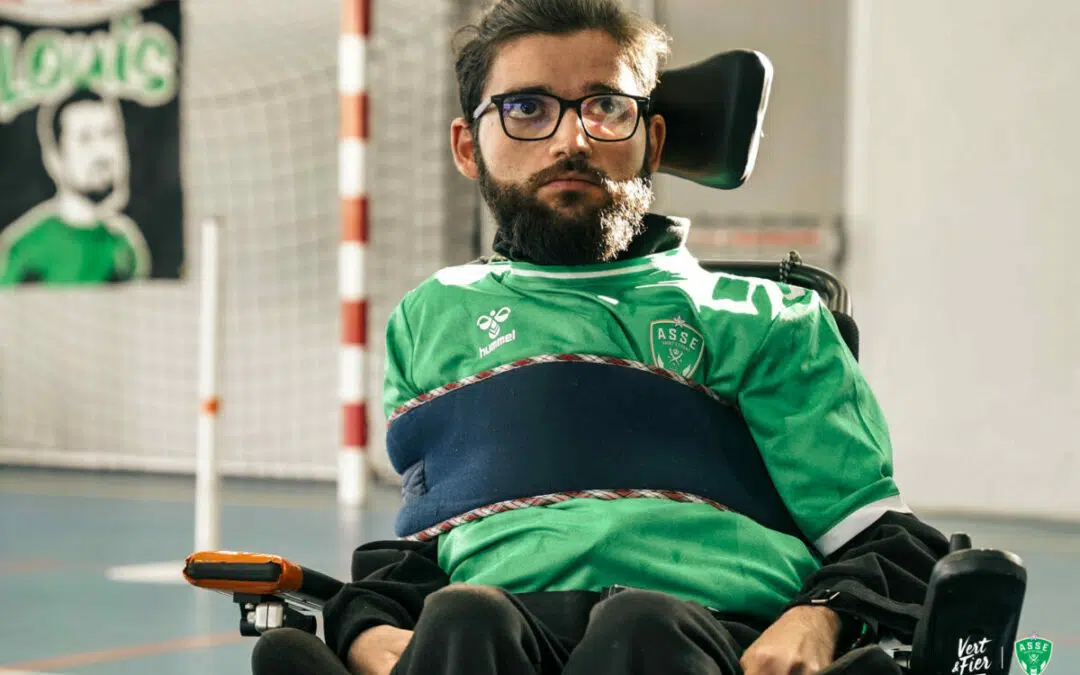Foot-fauteuil : Détrier encore appelé - ASSE