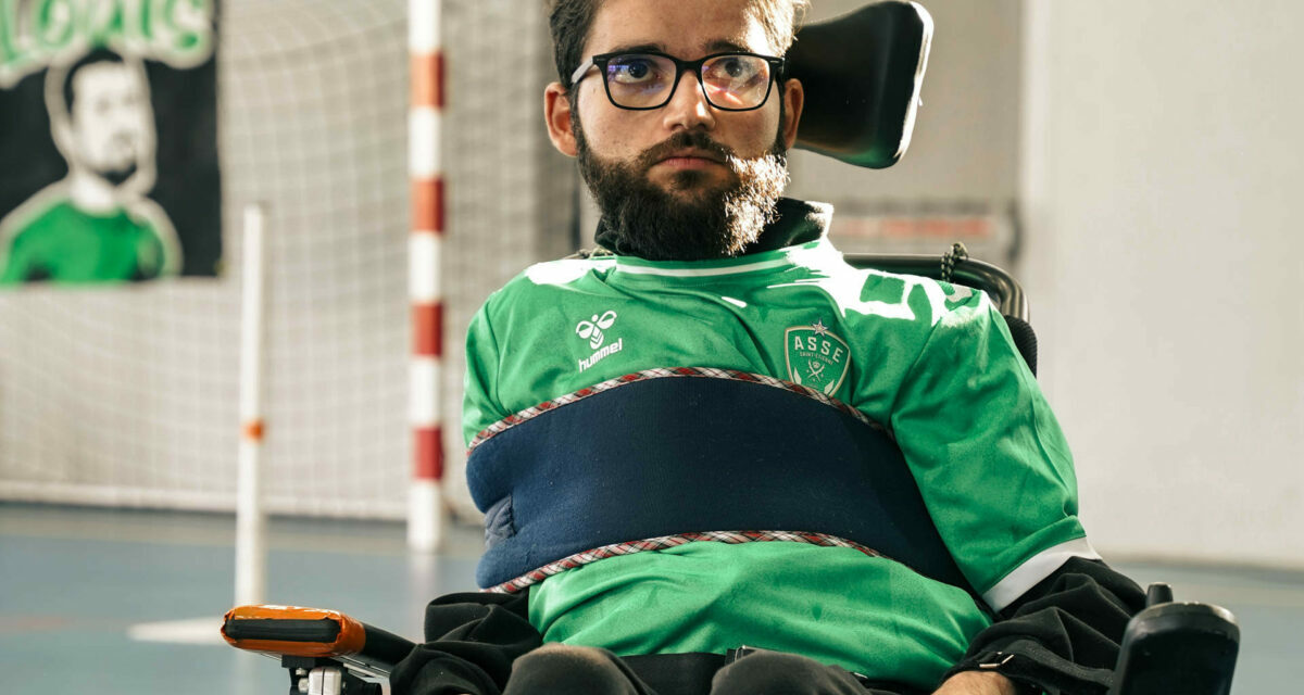 Foot-fauteuil : Détrier encore appelé - ASSE