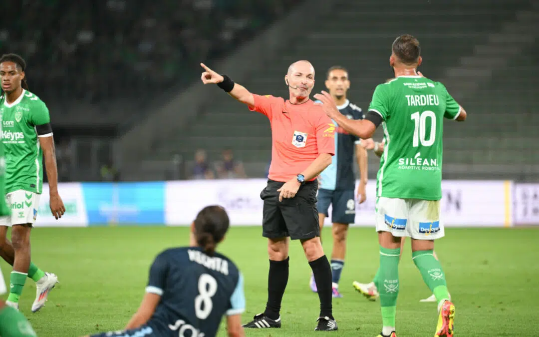 Ligue 1 : Des arbitres sanctionnés et relégués !