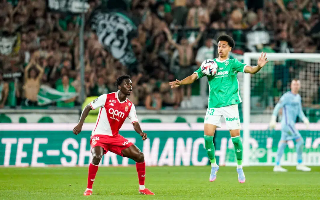 ASSE : Titulariser Nguessan, une décision incompréhensible ?