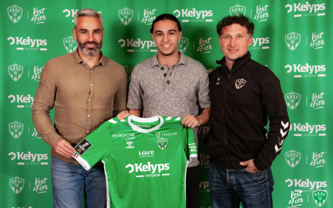 ASSE : Prolongé jusqu'en 2028 malgré sa blessure au genou !