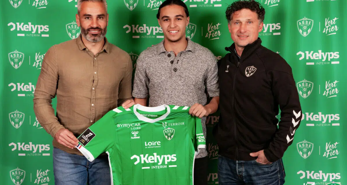 ASSE : Prolongé jusqu'en 2028 malgré sa blessure au genou !
