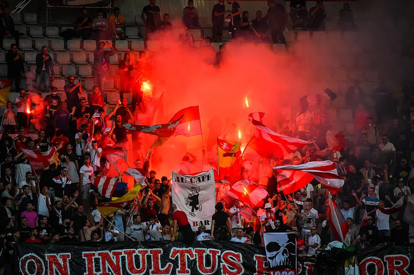 Ligue 2 : Un club historique déjà en plein cauchemar !