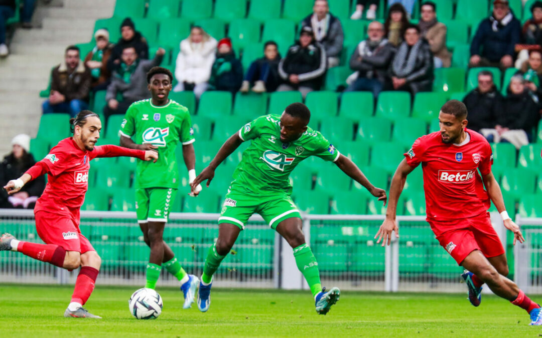 Mercato : l'ASSE envoie 6 joueurs en réserve !