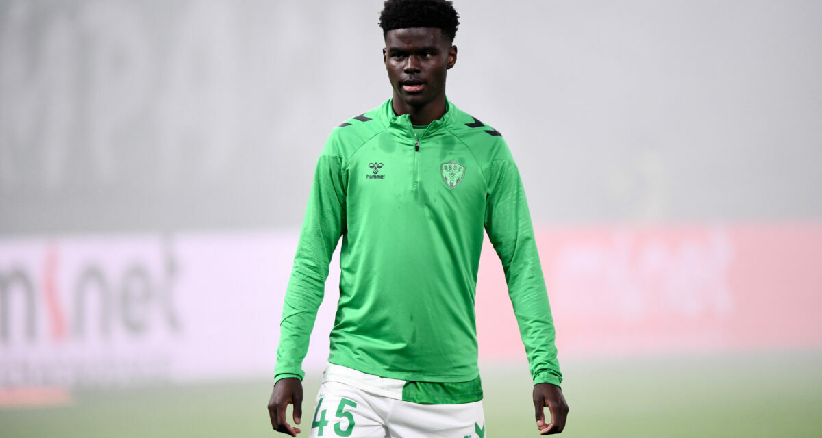 ASSE : Un défenseur signe un contrat de 3 saisons !