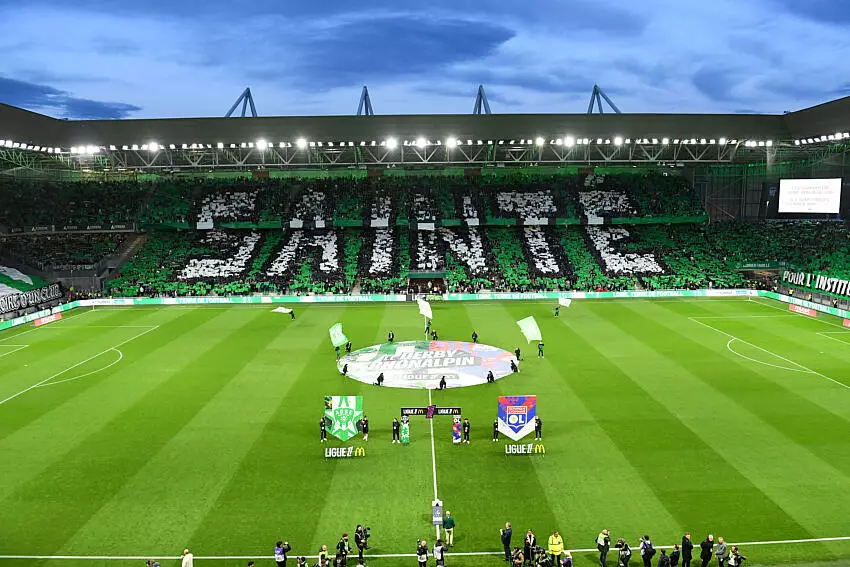 Geoffroy-Guichard en feu : ce tifo peut être élu plus beau de Ligue 1 !