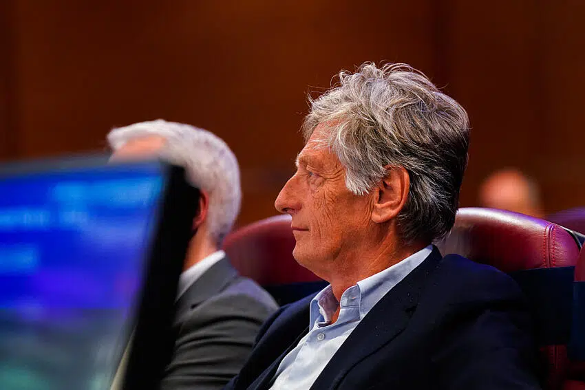Droits TV : 2 mastodontes prêts à tout pour rafler la mise ?