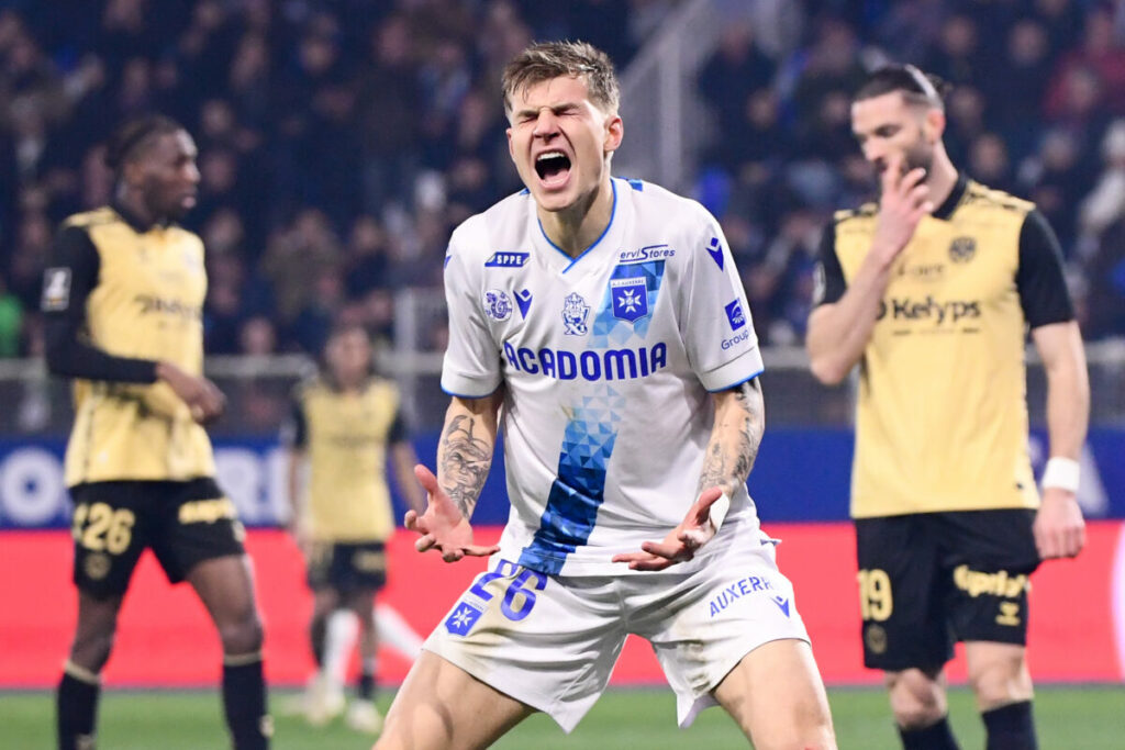 Mercato : Écarté, Paul Joly sur le départ… l’ASSE négocie !