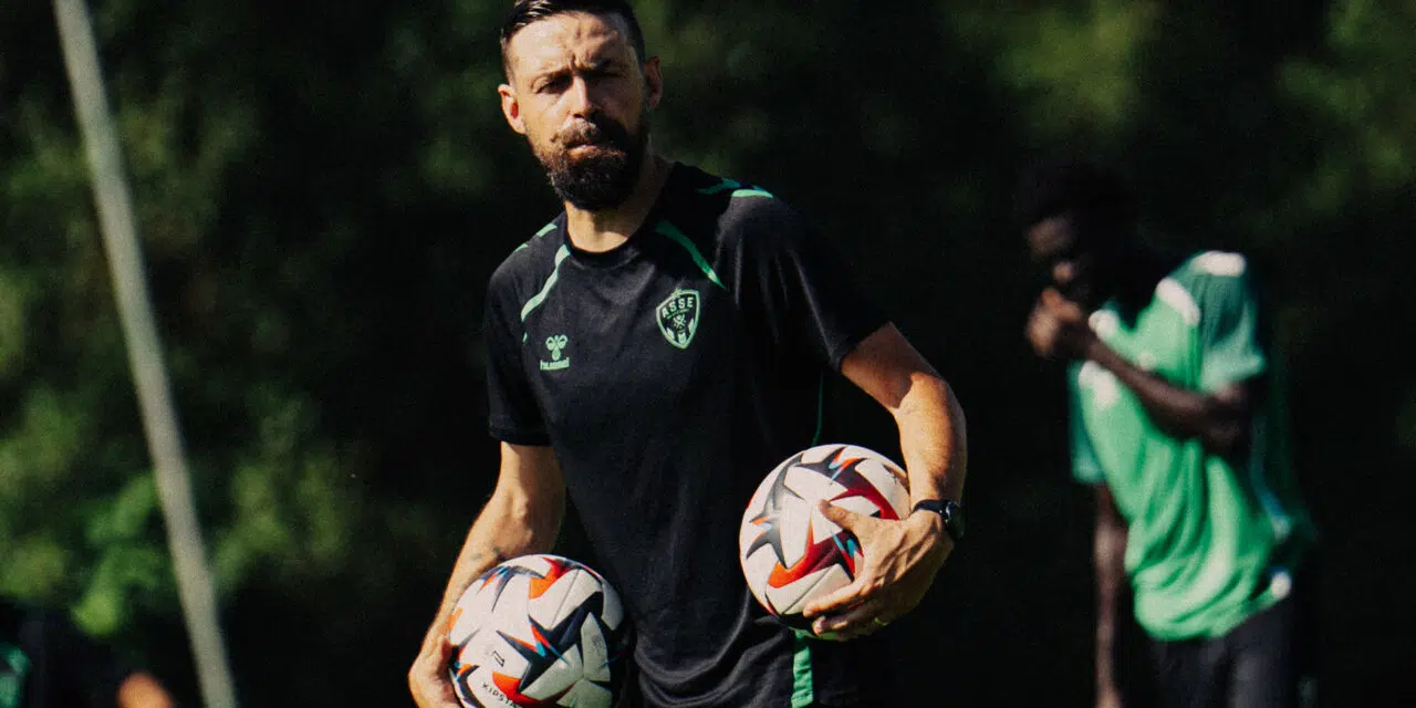 🚨 Regardez le live entre l'ASSE et Vierzon
