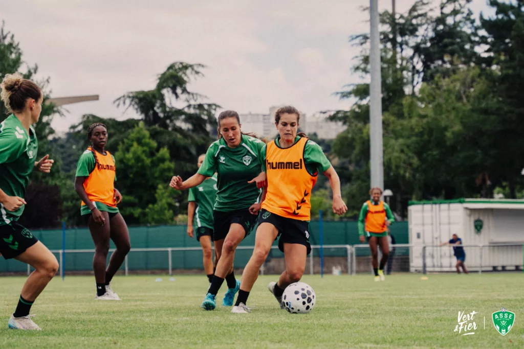 Corboz vise haut avec l’ASSE féminine