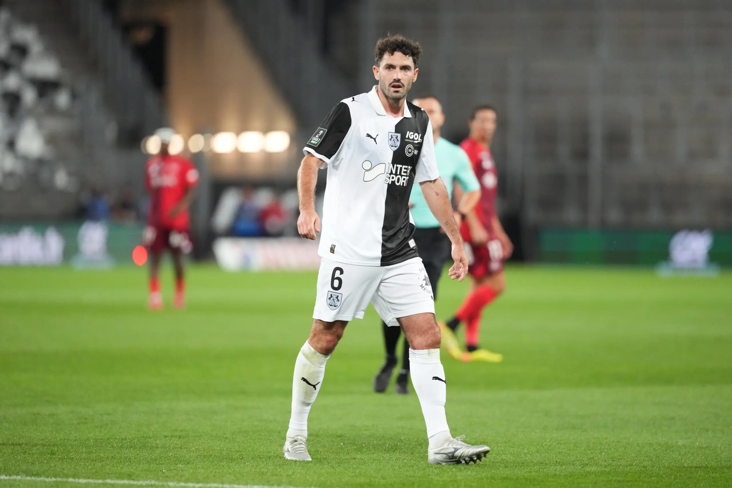 Ligue 2 : Monconduit au cœur d'une polémique arbitrale