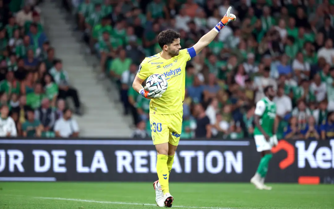 ASSE : Larsonneur appelle à l’humilité
