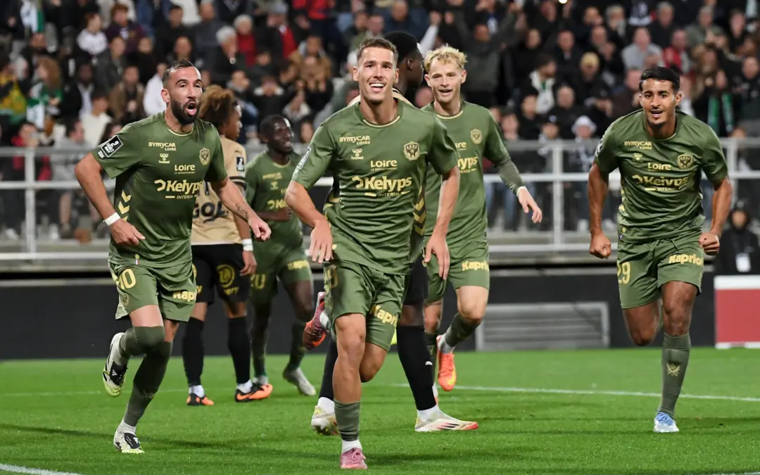 Ligue 2 : Une soirée de folie, l'ASSE suivie de près !