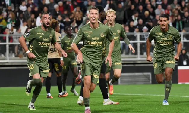 Ligue 2 : Une soir&eacute;e de folie, l'ASSE suivie de pr&egrave;s !