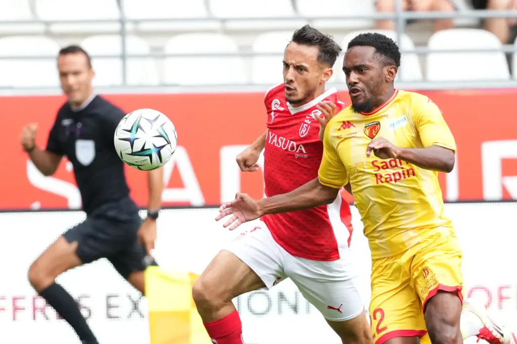 ASSE-Le Mans : Lucas Calodat lance la rencontre !