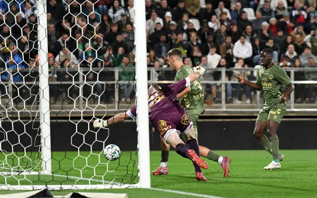 Stassin, Davitashvili, Bijot, qui est le meilleur buteur de l'ASSE ?