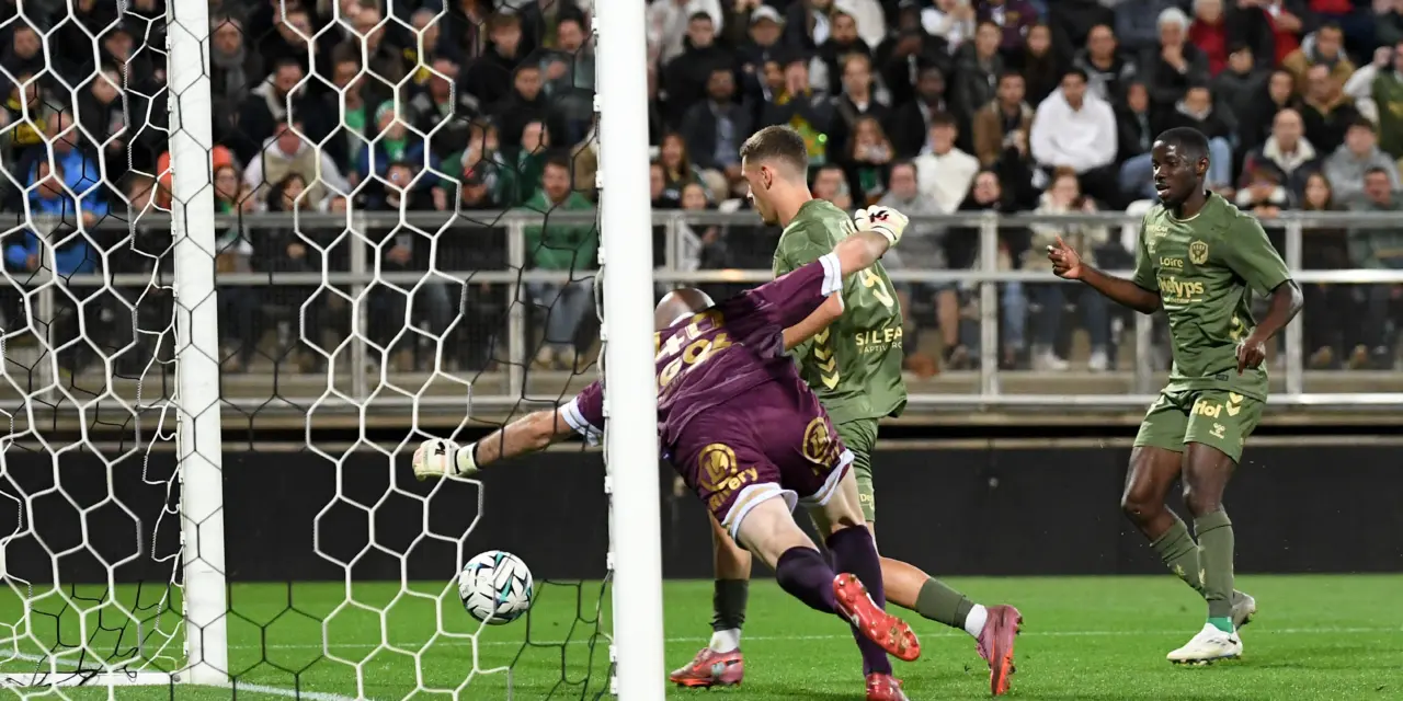 Stassin, Davitashvili, Bijot, qui est le meilleur buteur de l'ASSE ?