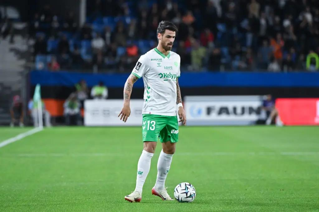ASSE : Un repositionnement inattendu en défense !