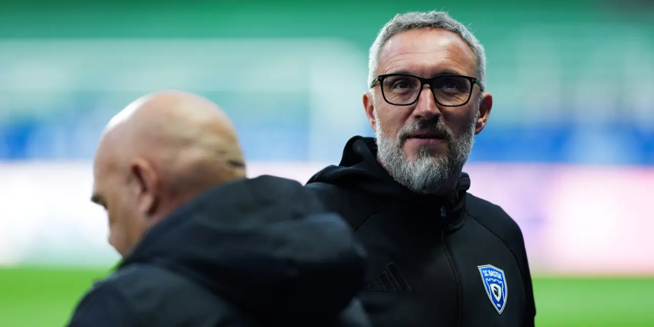 Ligue 2 : Au cœur d'une crise profonde, Benoît Tavenot limogé par Bastia