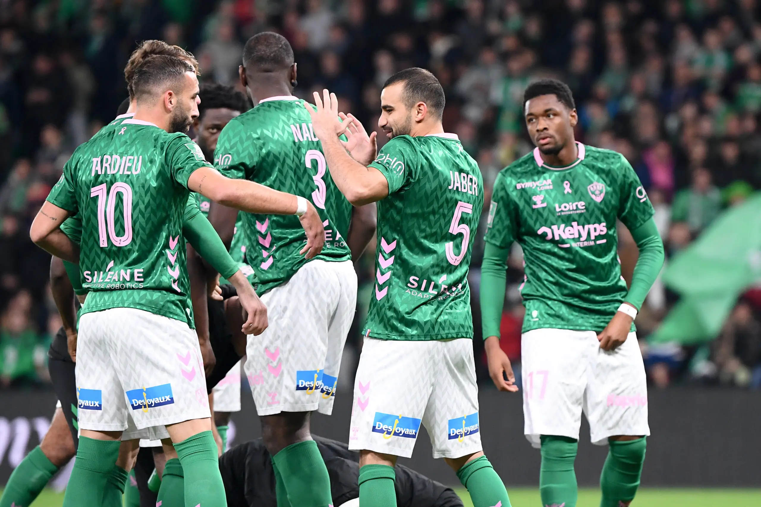 ASSE : Deux cadres de l'ASSE en danger