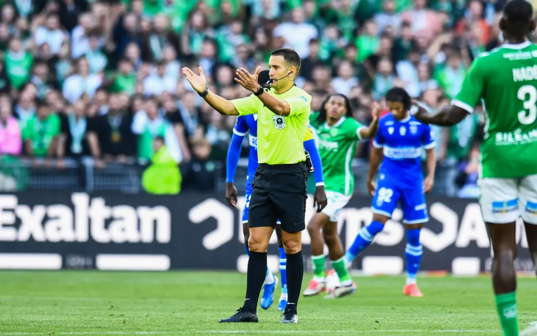 Ligue 2 : Un arbitre expérimenté pour un match sous tension