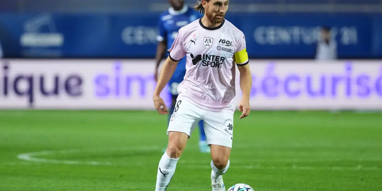 Victor Lobry gravement blessé : fin de saison pour l’ancien Vert