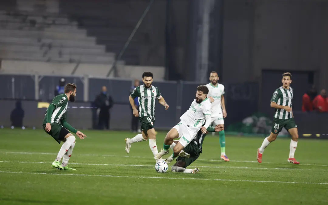 ASSE : Le magnifique coup-franc de Davitashvili en images