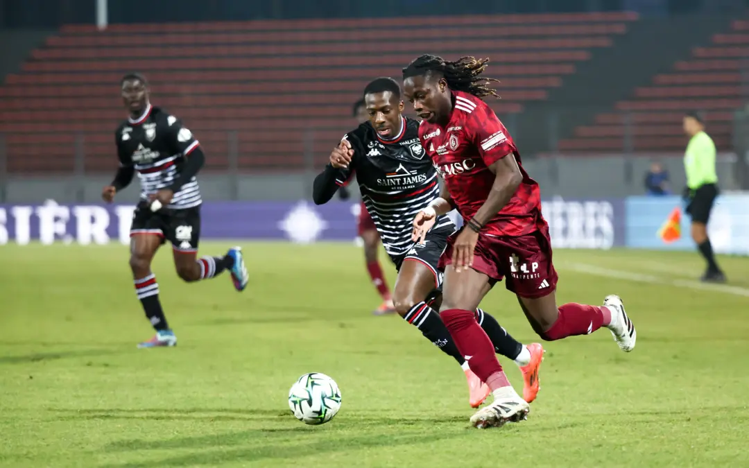 Mercato : Un attaquant prometteur rejoint la Ligue 2