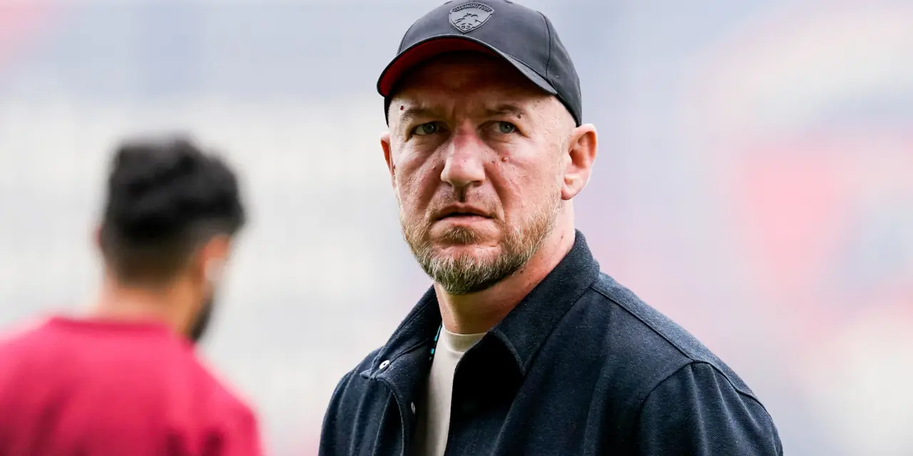 Mercato agit&eacute; &agrave; Clermont avant le d&eacute;placement &agrave; l&rsquo;ASSE