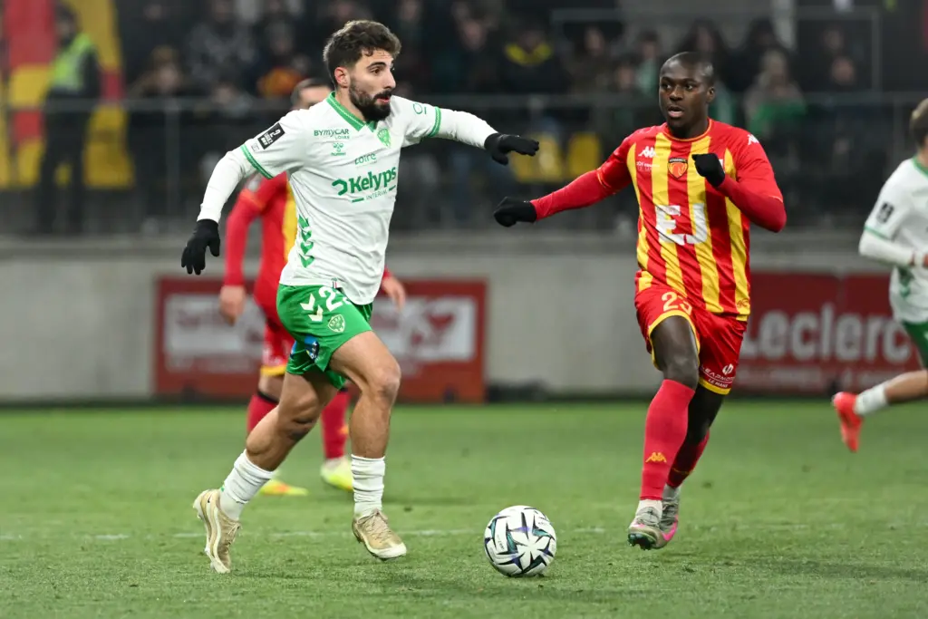 Mercato ASSE : Benfica, Everton et Beşiktaş veulent Davitashvili