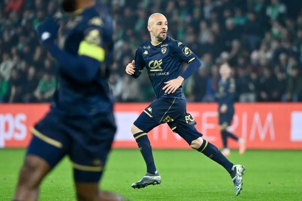 Ligue 2 : un joueur prêt à lâcher le foot pour la politique