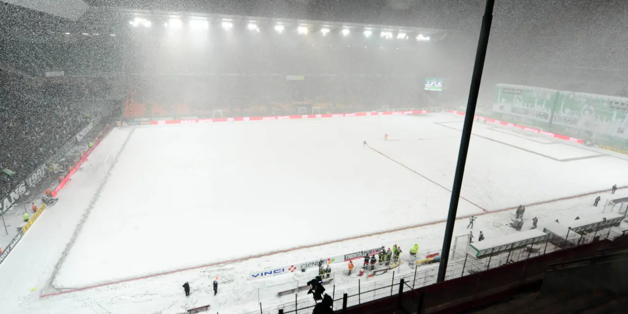 Match interrompu, conditions dantesques : l'ASSE corrige le champion