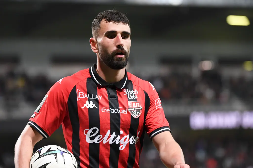 Ligue 2 : Un cadre de Guingamp opéré avant l’ASSE