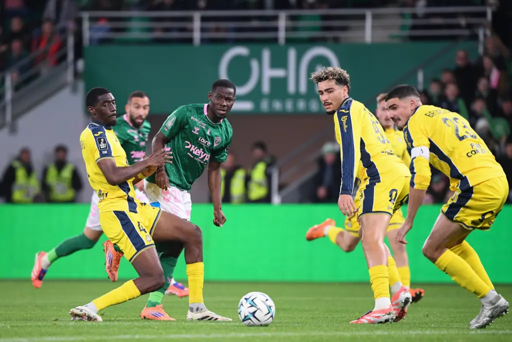 ASSE : Pau prévient, « le 6-0 reste en tête »