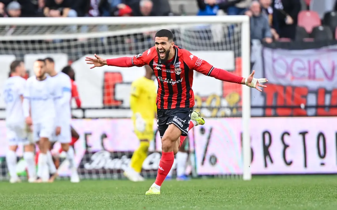 Mercato : l&rsquo;ASSE tent&eacute;e par le recrutement d'un Guingampais