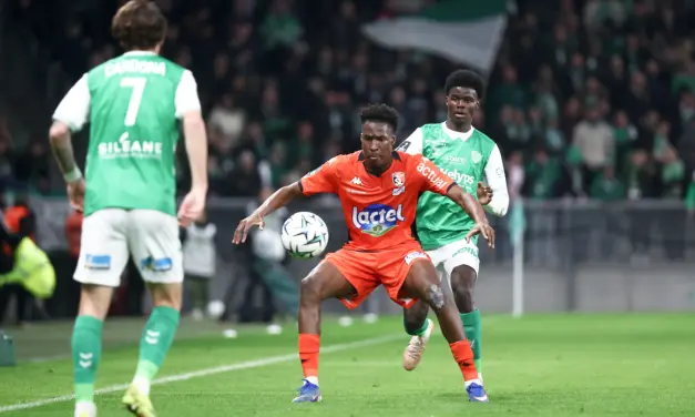 Ligue 2 : L&rsquo;ASSE perp&eacute;tue une tradition