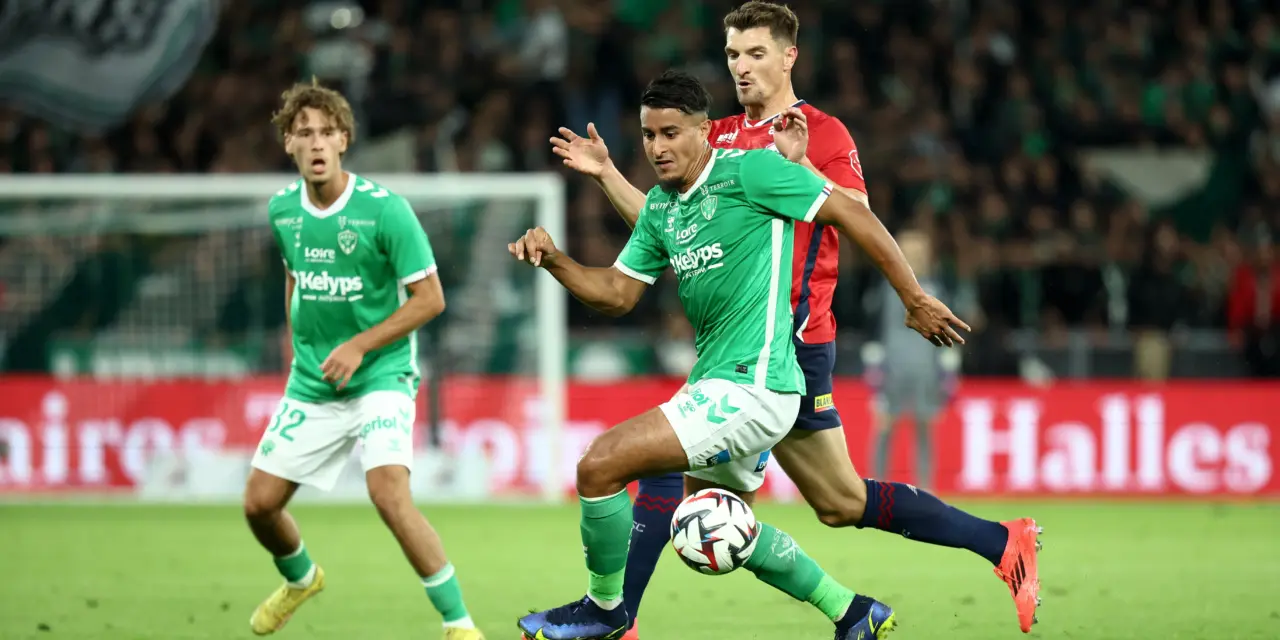 Thomas Meunier (LOSC) conseille Lucas Stassin (ASSE)