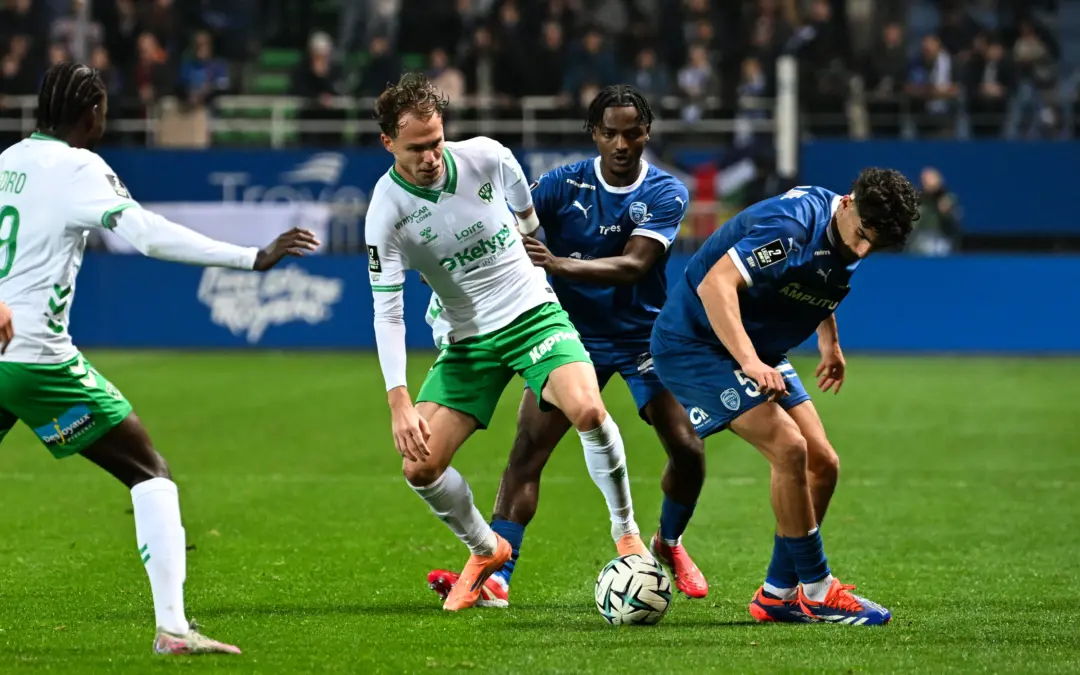 Ligue 2 : Vers un ultime duel ASSE-Troyes