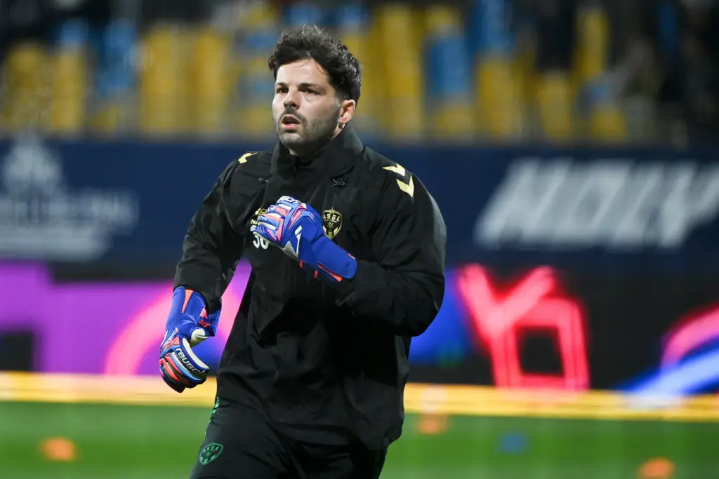 ASSE : Larsonneur sort les griffes au meilleur moment ?