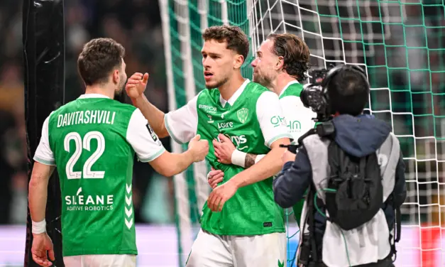 ASSE : "des artistes, qui ont transform&eacute; Geoffroy-Guichard en salle de spectacle"
