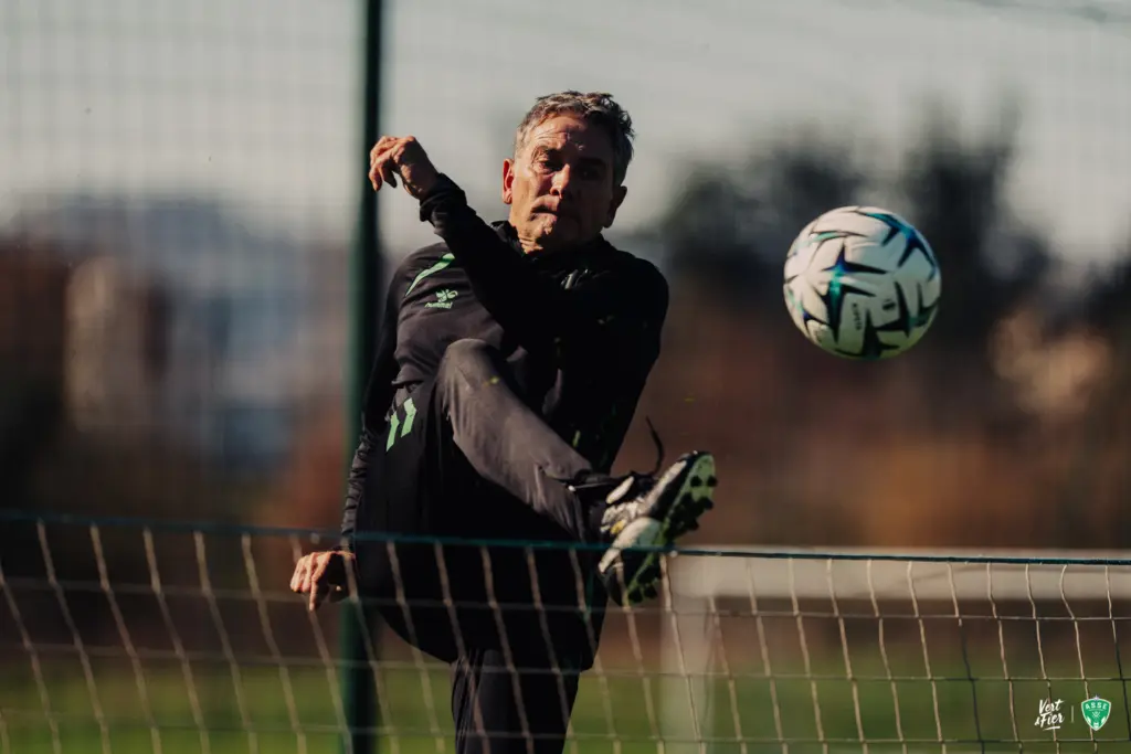 ASSE : Montanier monte au créneau pour Pedro